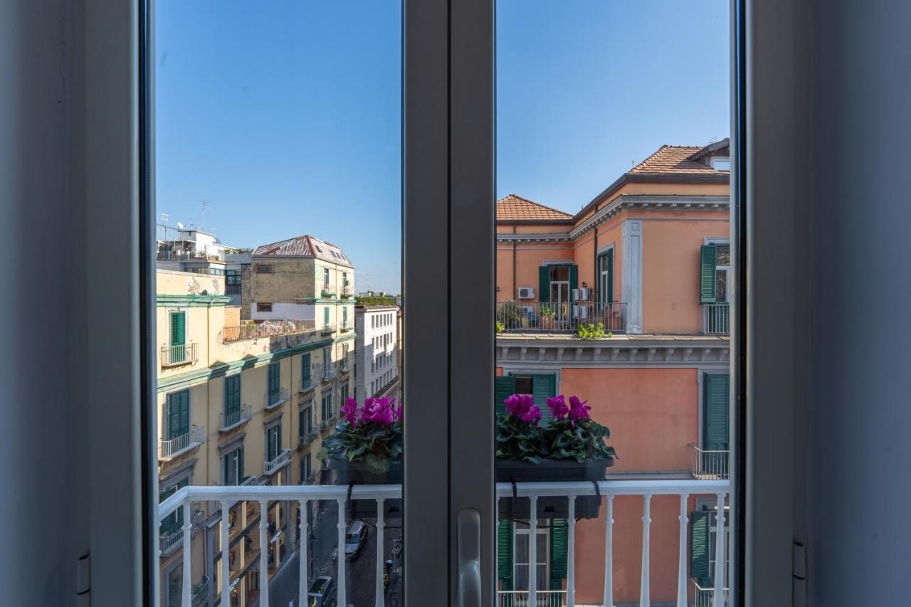 Teatro Toledo 272 Bed & Breakfast Napoli Eksteriør bilde